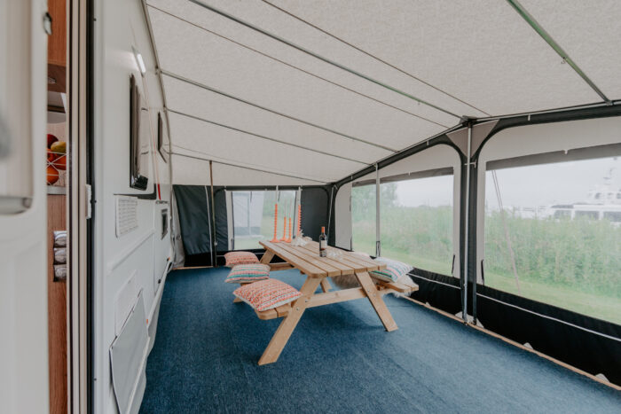 caravan-interieur-surf-n-sail-makkum-fotograaf-jessie-jansen-18