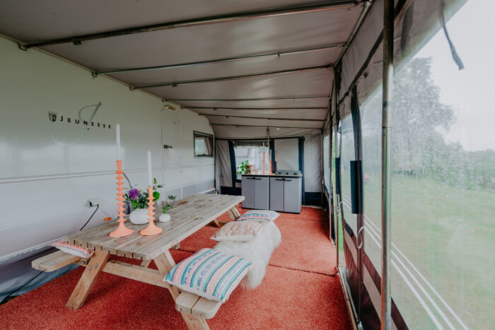 caravan-interieur-surf-n-sail-makkum-fotograaf-jessie-jansen-9